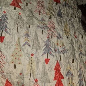 Holiday Ornament Quilt by - Red and Green